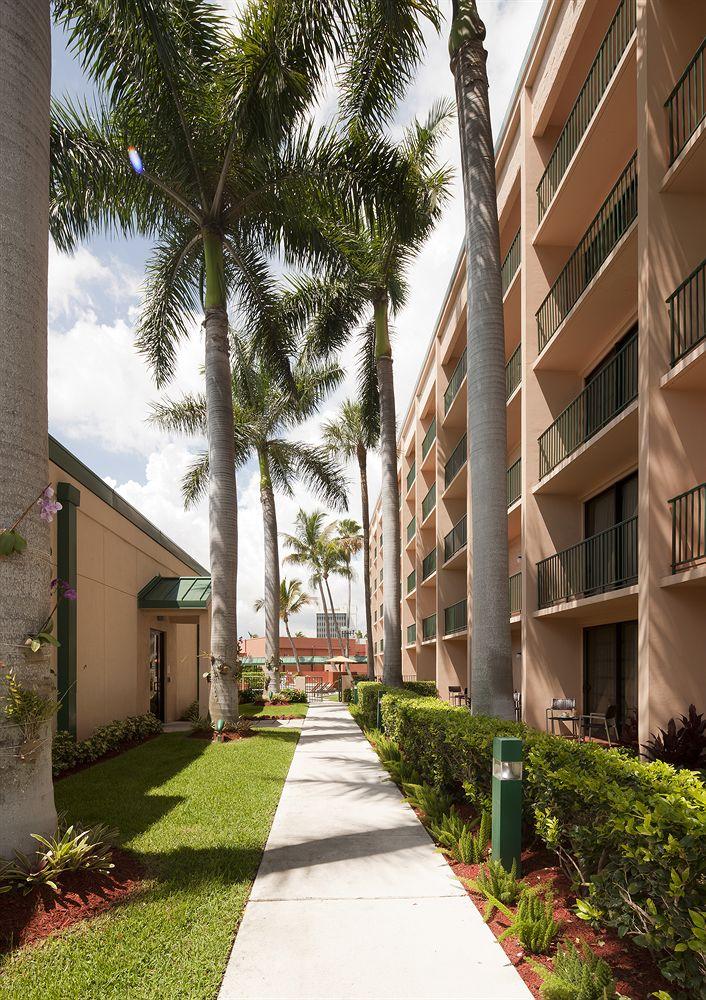 Courtyard By Marriott Fort Lauderdale East / Lauderdale-By-The-Sea Esterno foto