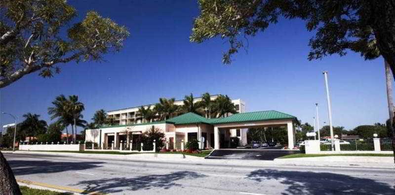 Courtyard By Marriott Fort Lauderdale East / Lauderdale-By-The-Sea Esterno foto